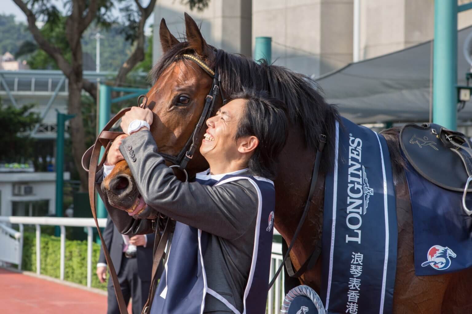 「馬から学んだ」安田翔伍調教師、ダービートレーナーの歩み