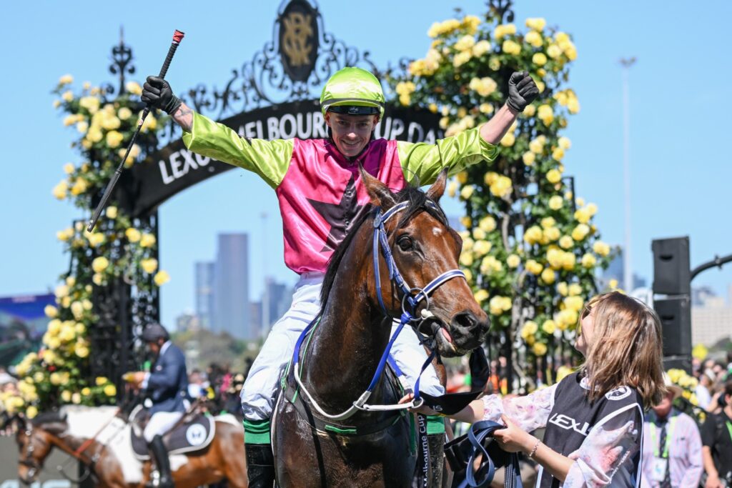 Knight's Choice wins the 2024 Melbourne Cup