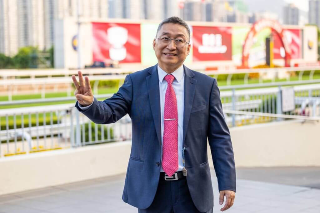 Francis lui