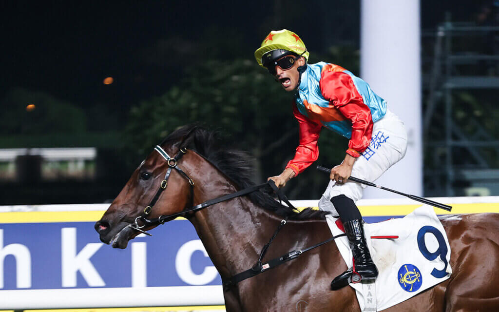 Karis Teetan winning the Sha Tin Vase aboard Ka Ying RIsing