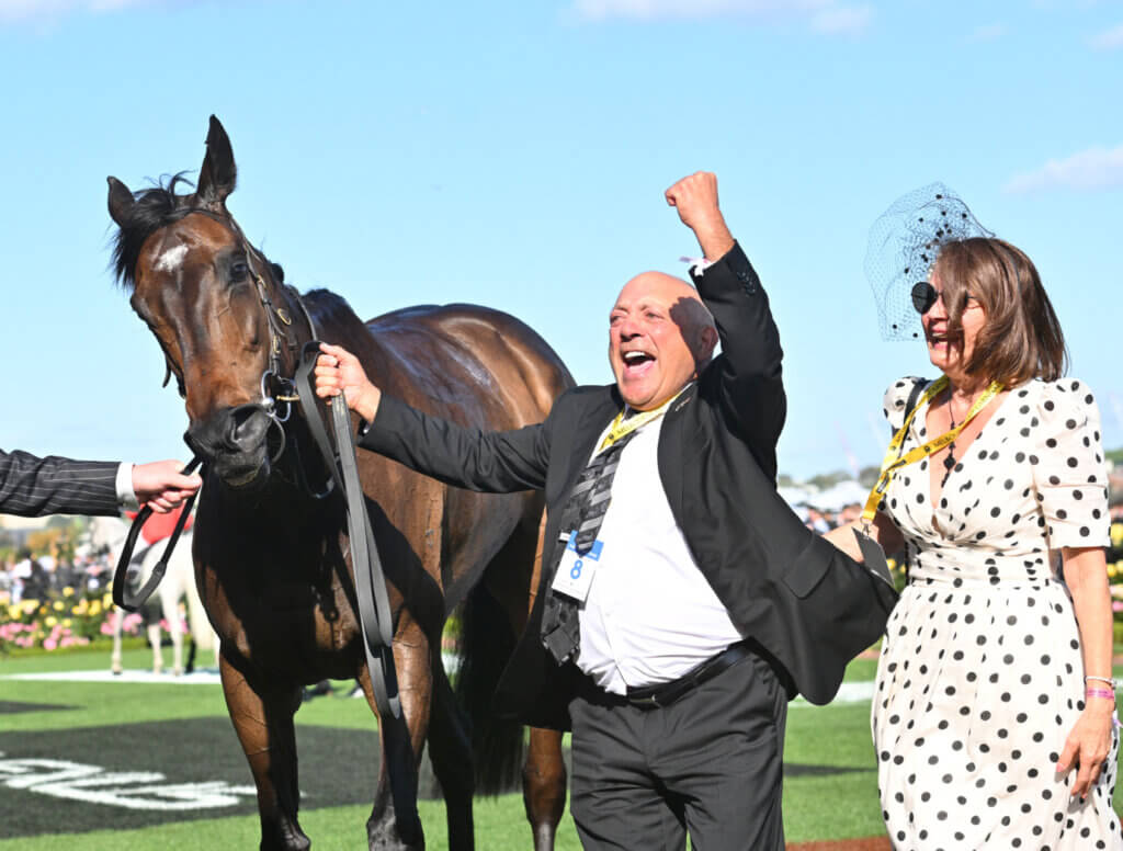 Tony & Lynn Ottobre celebrate Pride Of Jenni's Empire Rose win