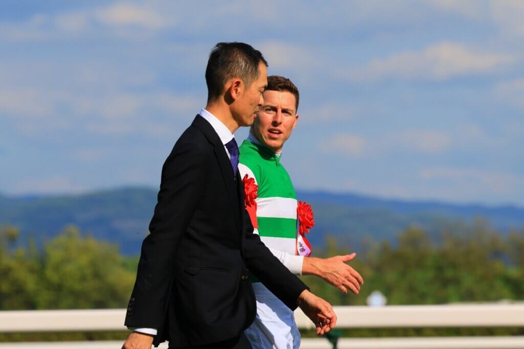 Tetsuya Kimura and Damian Lane following Redentor's G1 Tenno Sho (Spring) success at Kyoto