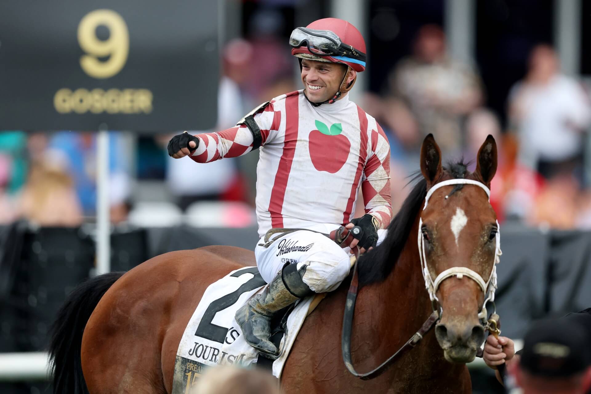 Umberto Rispoli and Journalism win the G1 Preakness Stakes at Pimlico
