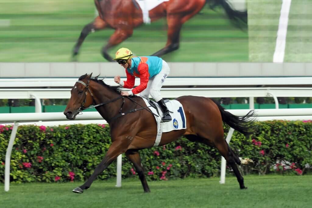 Ka Ying Rising and Zac Purton win the G2 Sprint Cup
