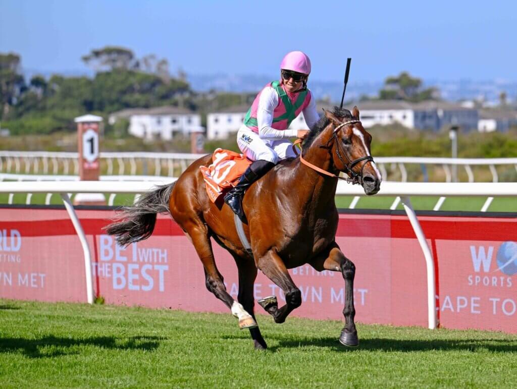 Eight On Eighteen wins the G1 Cape Town Met