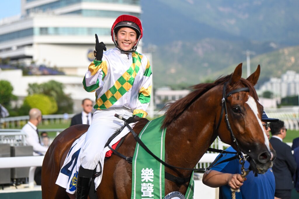 Britney Wong wins on Sagacious Life at Sha Tin