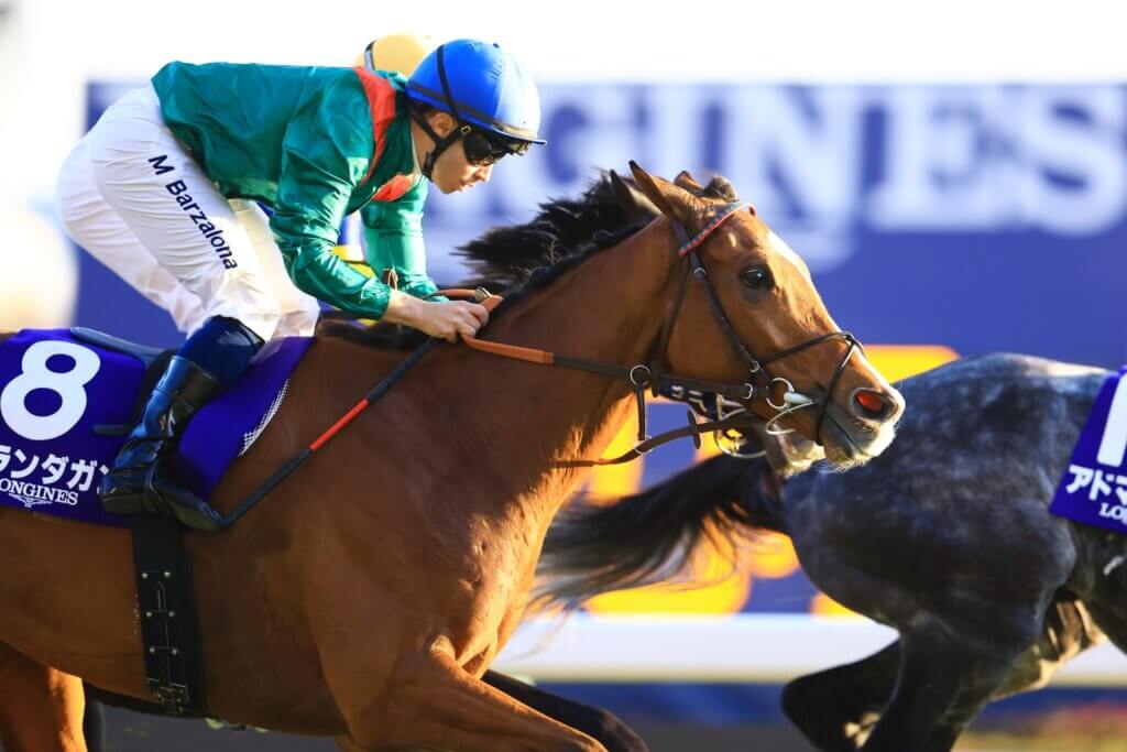 Mickael Barzalona and Calandagan win the 2025 Japan Cup