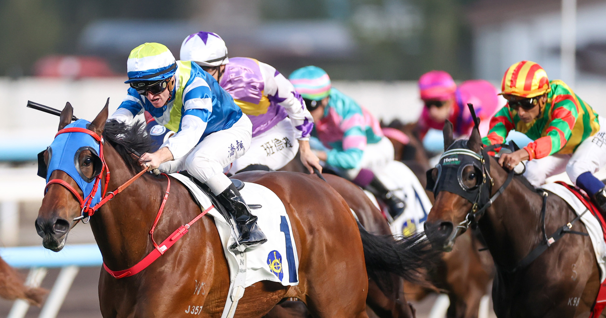 Patch Of Cosmo made a winning return at Sha Tin after injury layoff