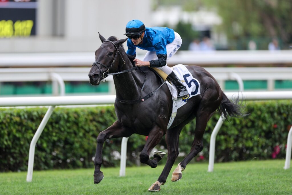 Dazzling Fit wins at Sha Tin under a Luke Ferraris ride