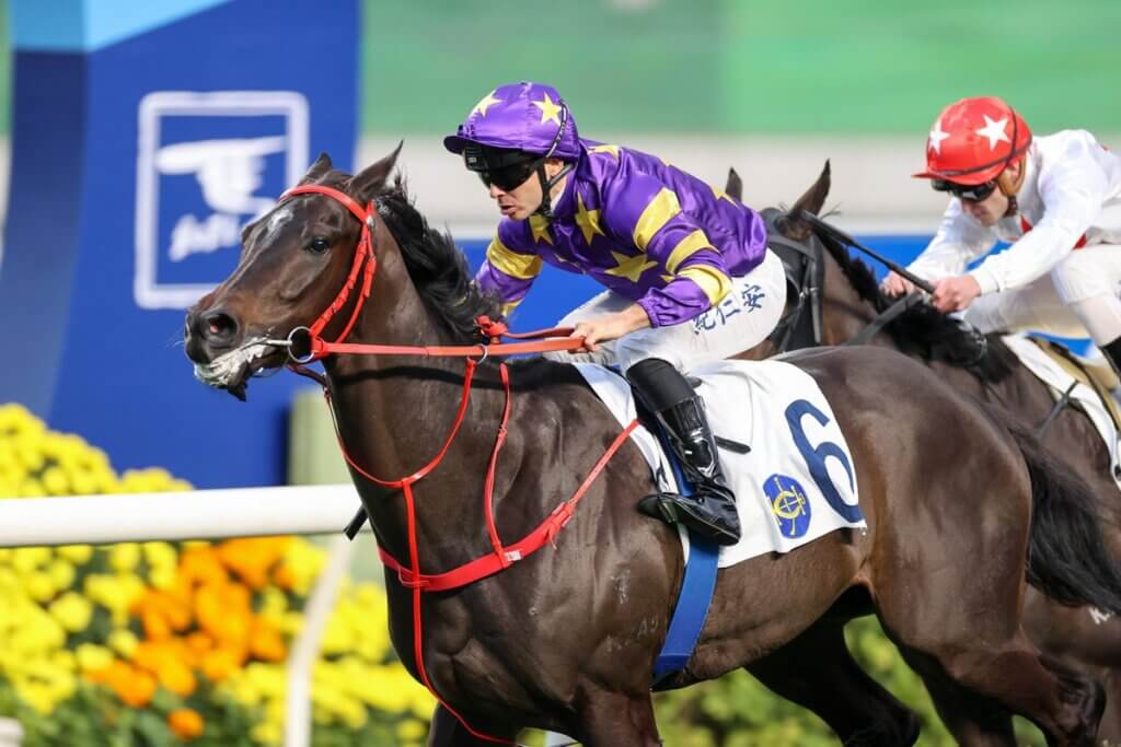 Super Express and Maxime Guyon win a Class 3 at Sha Tin