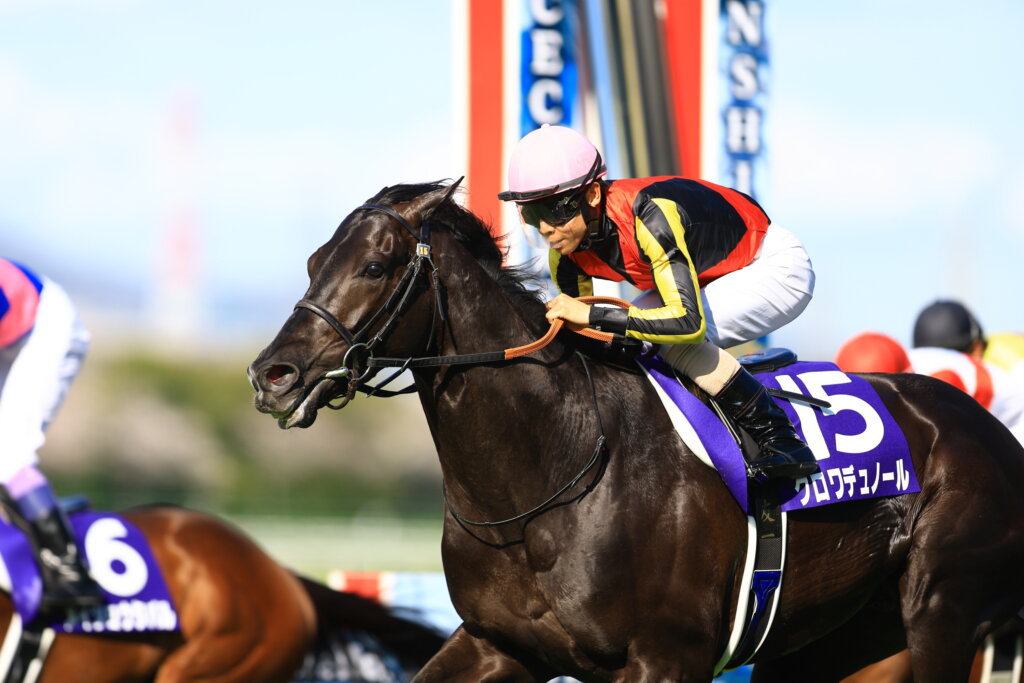 Croix du Nord wins the 2026 G1 Osaka Hai