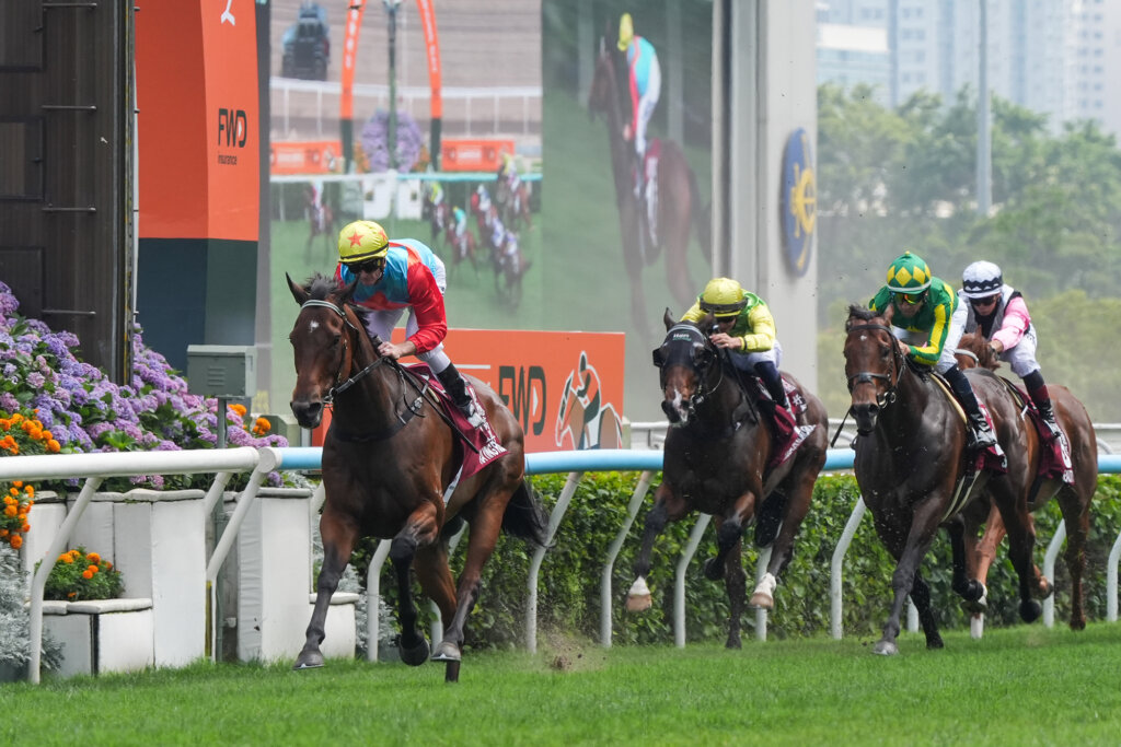 Ka Ying Rising breaks 1200m Sha Tin track record stopping clock at 1:07:10