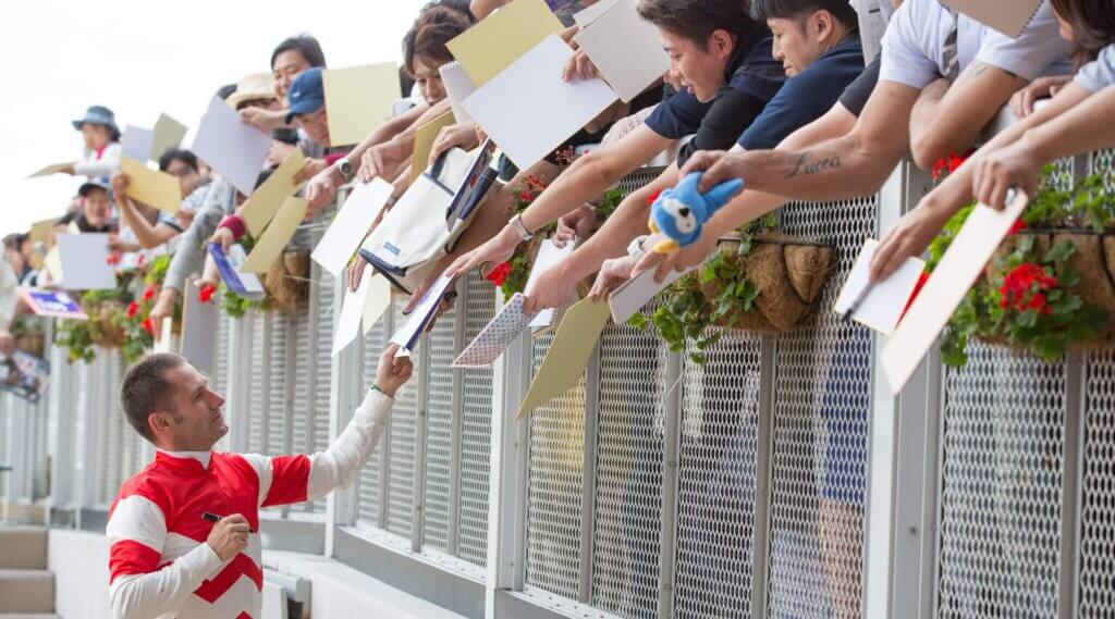 Mirco Demuro interacting  with fans at Sapporo, Japan in 2018