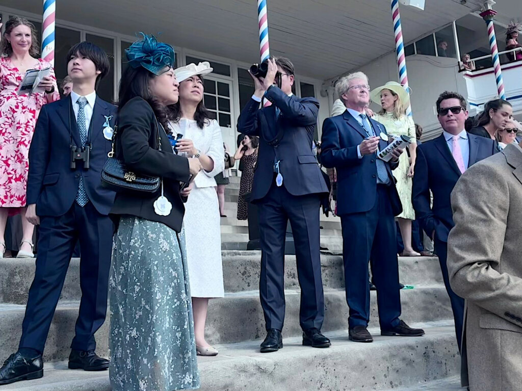 Noriyuki Hori watching Satono Reve run at York