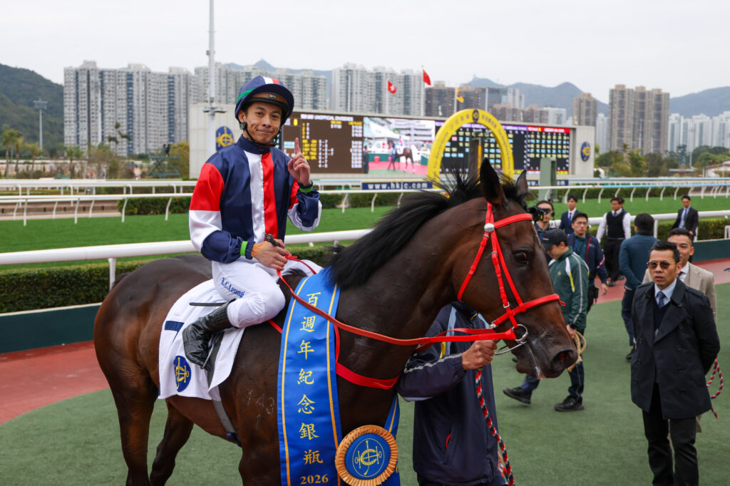 Derek aboard Numbers at Sha Tin