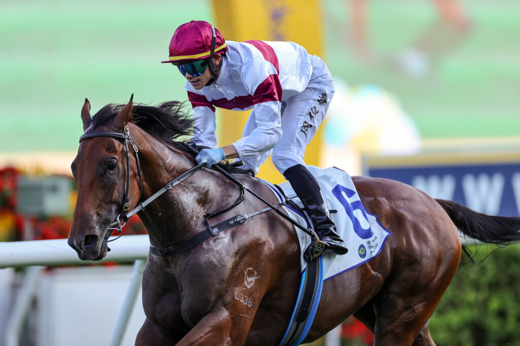 Jerry Chau guiding Grand Eagle to victory for James Cummings