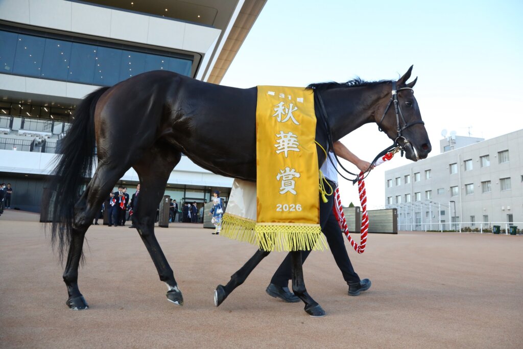 Monroe Walk after winning the Shuka Sho